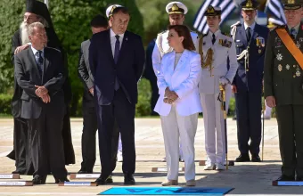 Ουκρανία: Στο Κίεβο Σακελλαροπούλου και Παναγιωτόπουλος