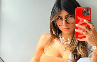 Mia Khalifa: Η πρώην πρωταγωνίστρια ερωτικών ταινιών τάχθηκε κατά του Μουντιάλ στο Κατάρ 