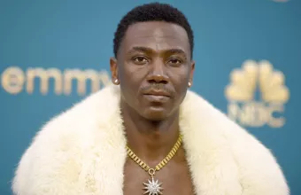 Ο Jerrod Carmichael