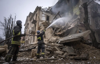 Ουκρανία: Νήπιο ανασύρθηκε νεκρό από τα χαλάσματα κτιρίου στην πόλη Κριβί Ριχ 