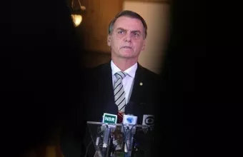 Ο Μπολσονάρου ζητά το διαβατήριό του για να πάει στην ορκωμοσία Τραμπ
