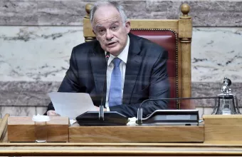 Βουλή: Με συστάσεις για τήρηση των χρόνων άρχισε η συζήτηση