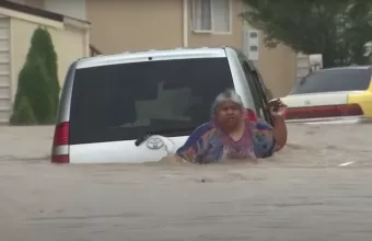  Νέα Ζηλανδία: Πλημμύρισε το Όκλαντ από σφοδρές βροχοπτώσεις- Εκκένωση περιοχών