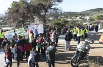 ΟΛΟΙ ΜΑΖΙ ΜΠΟΡΟΥΜΕ