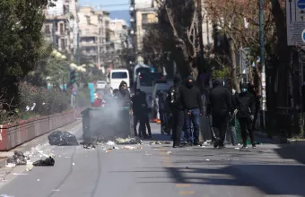 Επεισόδια έξω από ΑΣΟΕΕ: