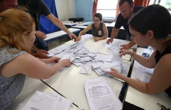 ΠΑΣΟΚ: Ποια «ηχηρά» ονόματα έμειναν εκτός Βουλής
