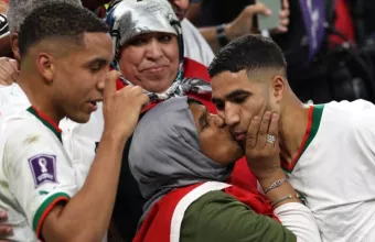 Η σύζυγος του Χακίμι ζητά τη μισή του περιουσία αλλά είναι όλη στο όνομα της μητέρας του