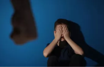 Ζάκυνθος, κακοποίηση παιδιών από τη μητέρα τους