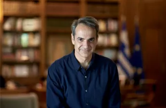 Ο πρωθυπουργός Κυριάκος Μητσοτάκης απαντά σε ερωτήσεις 16 επώνυμων πολιτών