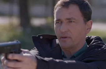 Γλυκάνισος: Ο Ευστρατίου φτάνει στα άκρα - Δείτε απόσπασμα 