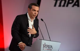 Πολιτικό ταπί ο Τσίπρας, παίζει τα ρέστα του...