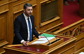 Νίκος Ανδρουλάκης στη Βουλή: Ζητά προ ημερησίας διατάξεως συζήτηση για τις πυρκαγιές