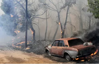 φωτιά στο λουτράκι