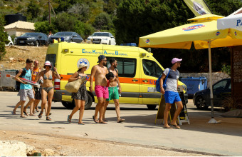 Χαλκιδική: Λουόμενοι τραυματίστηκαν από ανεμοστρόβιλο σε παραλία