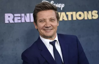 Ο Jeremy Renner