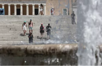 Καύσωνας: Επικαιροποίηση Έκτακτου Δελτίου - Διήμερη θερμική έξαρση από την Τρίτη 