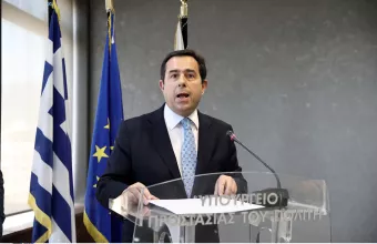 Νότης Μηταράκης
