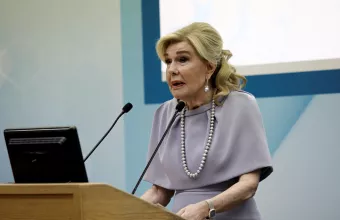 Πολιτικός κόσμος και φορείς αποχαιρετούν την Μαριάννα Β. Βαρδινογιάννη