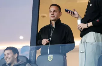 Ντέμης 