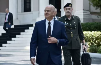 Δένδιας