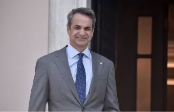 Η Κυβέρνηση λαβωμένη αναζητεί λύσεις…
