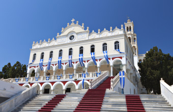 Η Παναγία της Τήνου