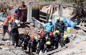 Η Ισπανία στέλνει σωστικά συνεργεία στο Μαρόκο