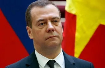 Ο Μεντβέντεφ χαρακτήρισε τη συμφωνία ΕΕ-ΗΠΑ «αντιρωσική»