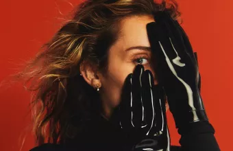 Η Miley Cyrus