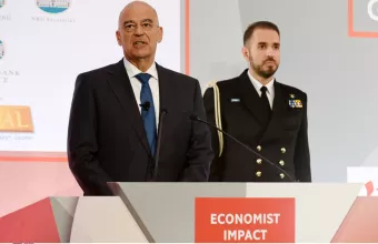 Δένδιας
