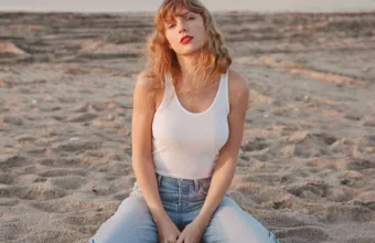 Η Taylor Swift