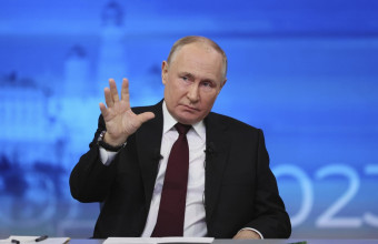 Ο Πούτιν συγκεντρώνει υπογραφές για επανεκλογή του στη ρωσοκρατούμενη Ουκρανία