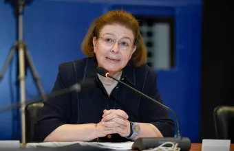 Μενδώνη