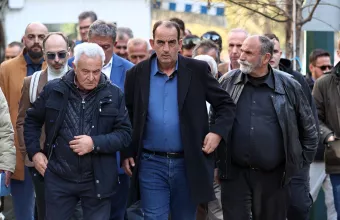 αγροτες μαξιμου 