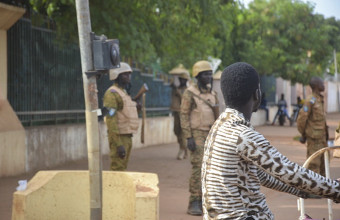 Μπουρκίνα Φάσο: Παρακλάδι της Αλ Κάιντα πίσω από το μακελειό σε στρατιωτική θέση