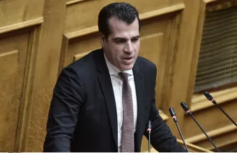 Πλεύρης