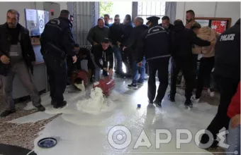 Αγροτες 