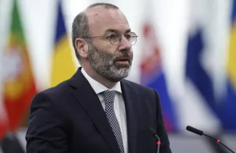 Μάνφρεντ Βέμπερ