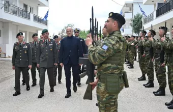 δενδιας στρατός 
