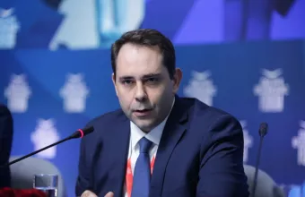 Θάνος Πετραλιάς