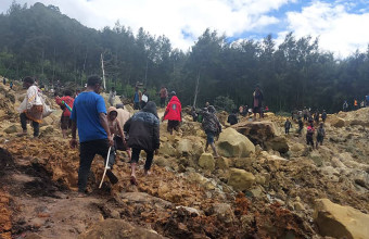 Παπούα Νέα Γουϊνέα- κατολίσθηση: Πάνω από 300 άνθρωποι και 1.182 σπίτια θάφτηκαν στη λάσπη