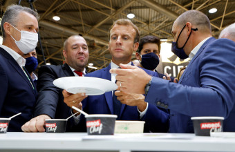 Γαλλία: 4.000 προεδρικά μενού θα πουληθούν σε δημοπρασία