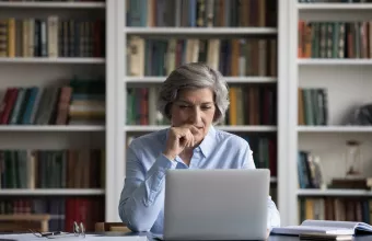 Συνταξιούχος εργαζόμενος