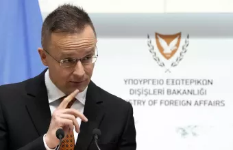 Πέτερ Σίγιαρτο