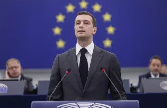 Ευρωβουλή: Οι «Πατριώτες» των Μπαρντελά, Όρμπαν και Λατινοπούλου καταψηφίζουν φον ντερ Λάιεν