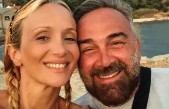 Ο Γρηγόρης Γκουντάρας γίνεται 54 και άνοιξε το…χρονοντούλαπο