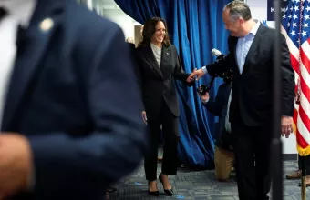 Κάμαλα Χάρις: τόσα που πρέπει να κάνει, τόσο λίγος ο χρόνος 