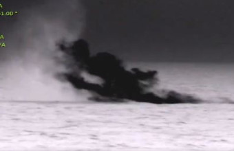 Η στιγμή που η φρεγάτα «Ψαρά» καταρρίπτει drone στον Κόλπο του Άντεν
