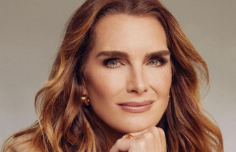 Brooke Shields: Μοιράζεται το δικό της tip για τέλεια φρύδια και ξαφνιάζει με αυτό που λέει