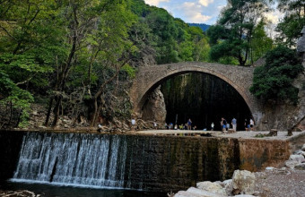 καταρράκτες της Παλαιοκαρυάς 